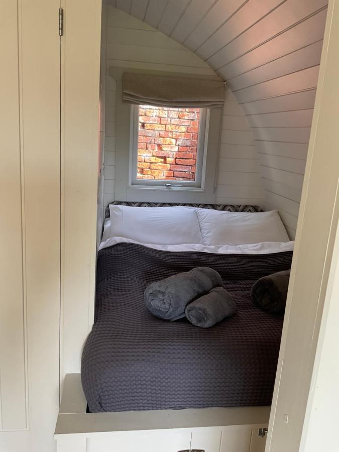 Secluded Cosy Luxury Pod With Wood Fired Hot Tub Hotel Shrewsbury Kültér fotó