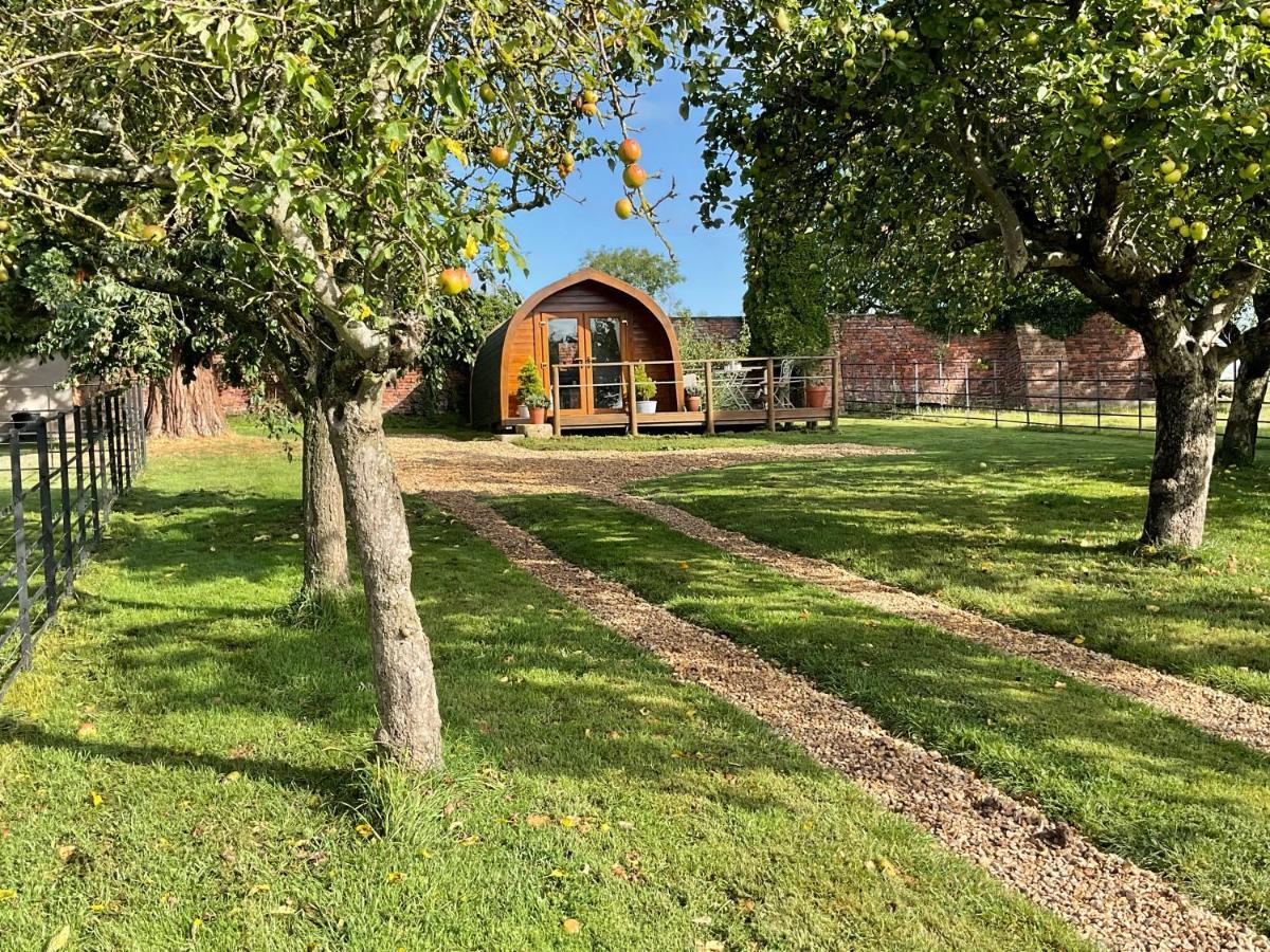 Secluded Cosy Luxury Pod With Wood Fired Hot Tub Hotel Shrewsbury Kültér fotó